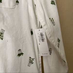 Old Navy Succulent Button-up